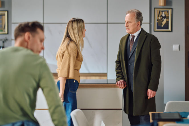 Na Wspólnej, odcinek 4181: Łukasz okrada kancelarię, a oskarżenie o zuchwałą kradzież pada na Darka - ZDJĘCIA