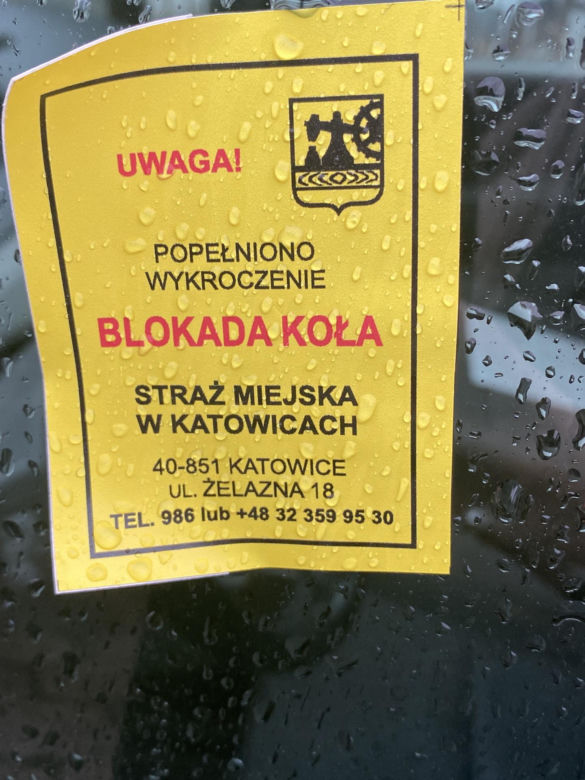 Żniwa Straży Miejskiej w Katowicach. Parkujących czekała niemiła niespodzianka.