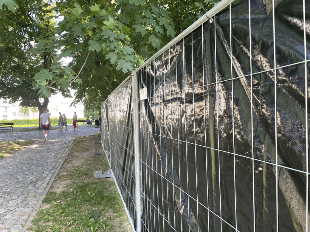 Rzeszowianie bez wstępu na fosę przy Zamku Lubomirskim