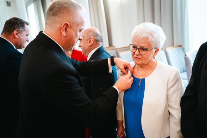 Złoty Gody par małżeńskich w Siedlcach - wręczenie pamiątkowych medali