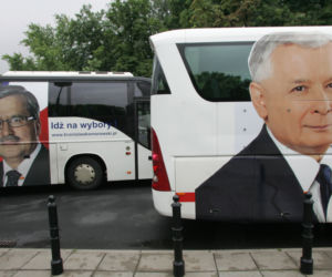 Oni prowadzili kampanię z autobusów