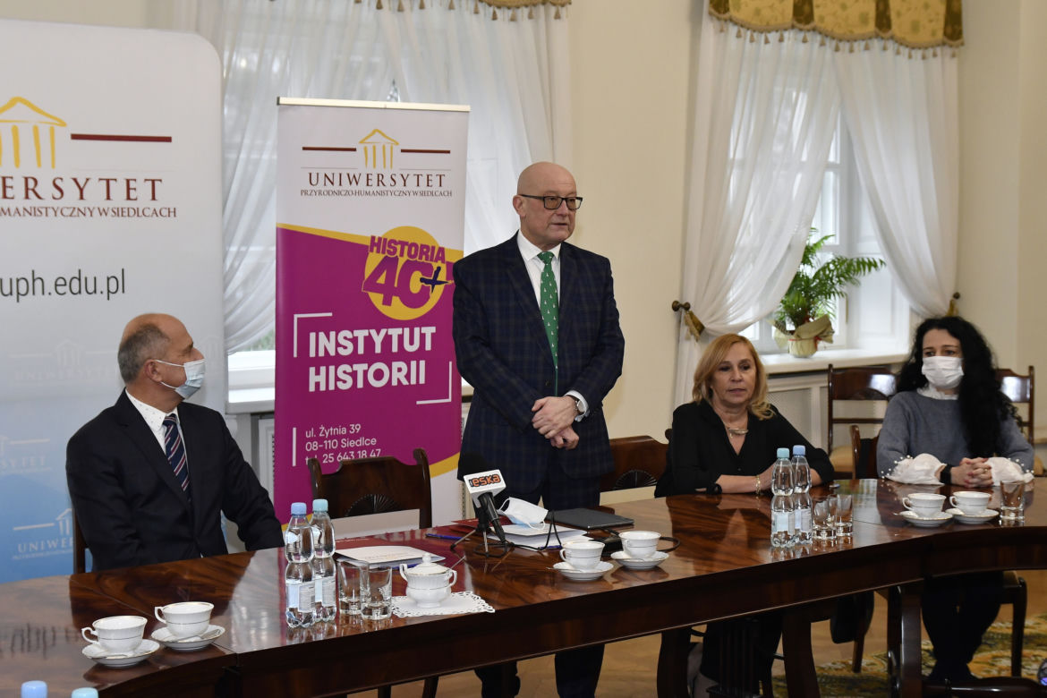 Podpisanie umowy o współpracy pomiędzy UPH i ZSP nr 1 w Siedlcach