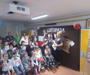 Głuchonieme dzieci zaśpiewały hymn. Wszystko dzięki nowoczesnej technologii