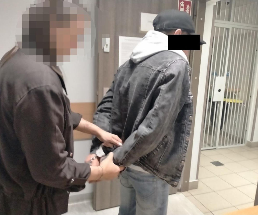 Dramatyczny pościg na warszawskiej Pradze. Pijany 39-latek uciekał przed policją, miał istotny powód
