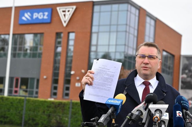 Konferencja prasowa przed Fabryką Broni "ŁUCZNIK"