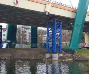 Zamknięty Most Uniwersytecki w Bydgoszczy. Co tam się teraz dzieje?