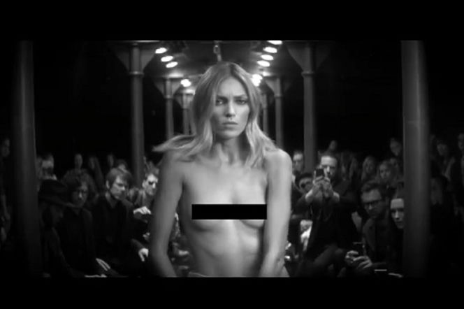 Anja Rubik nago w teledysku Mary Komasy! Zobacz klip do Lost Me [VIDEO 18+]