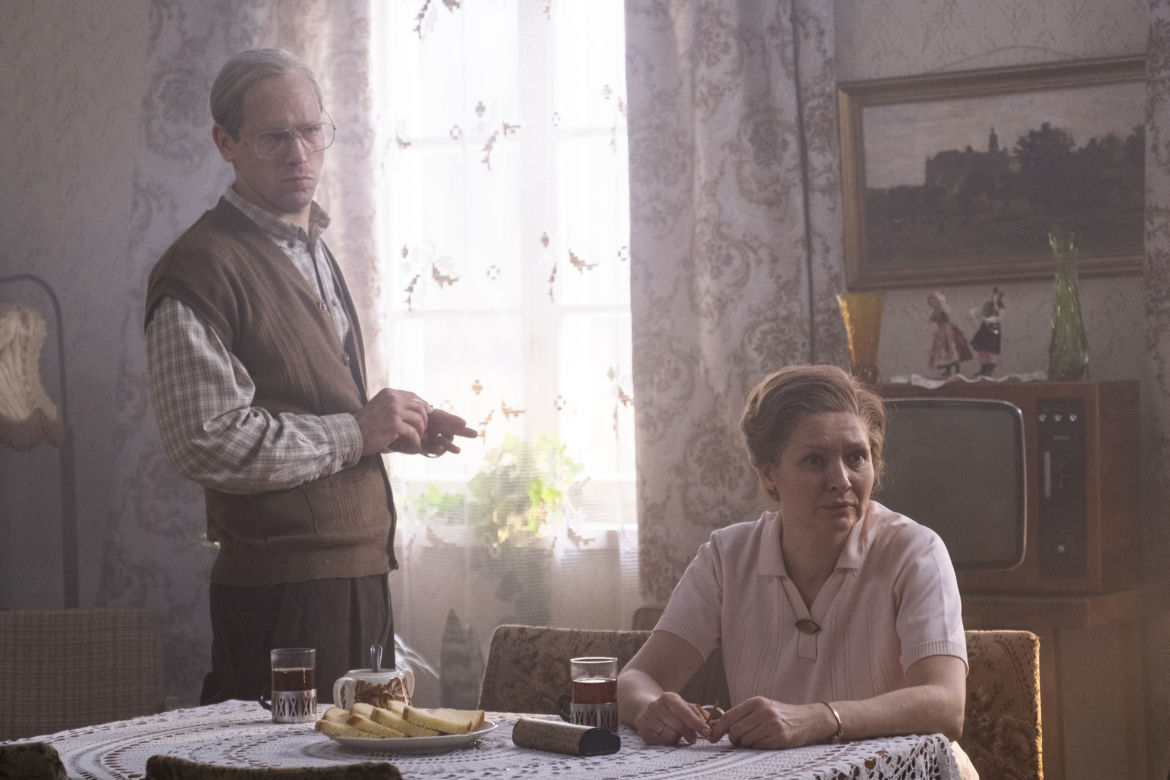Stulecie Winnych 4, odc. 52: Ania (Urszula Grabowska), Michał (Stefan Pawłowski)