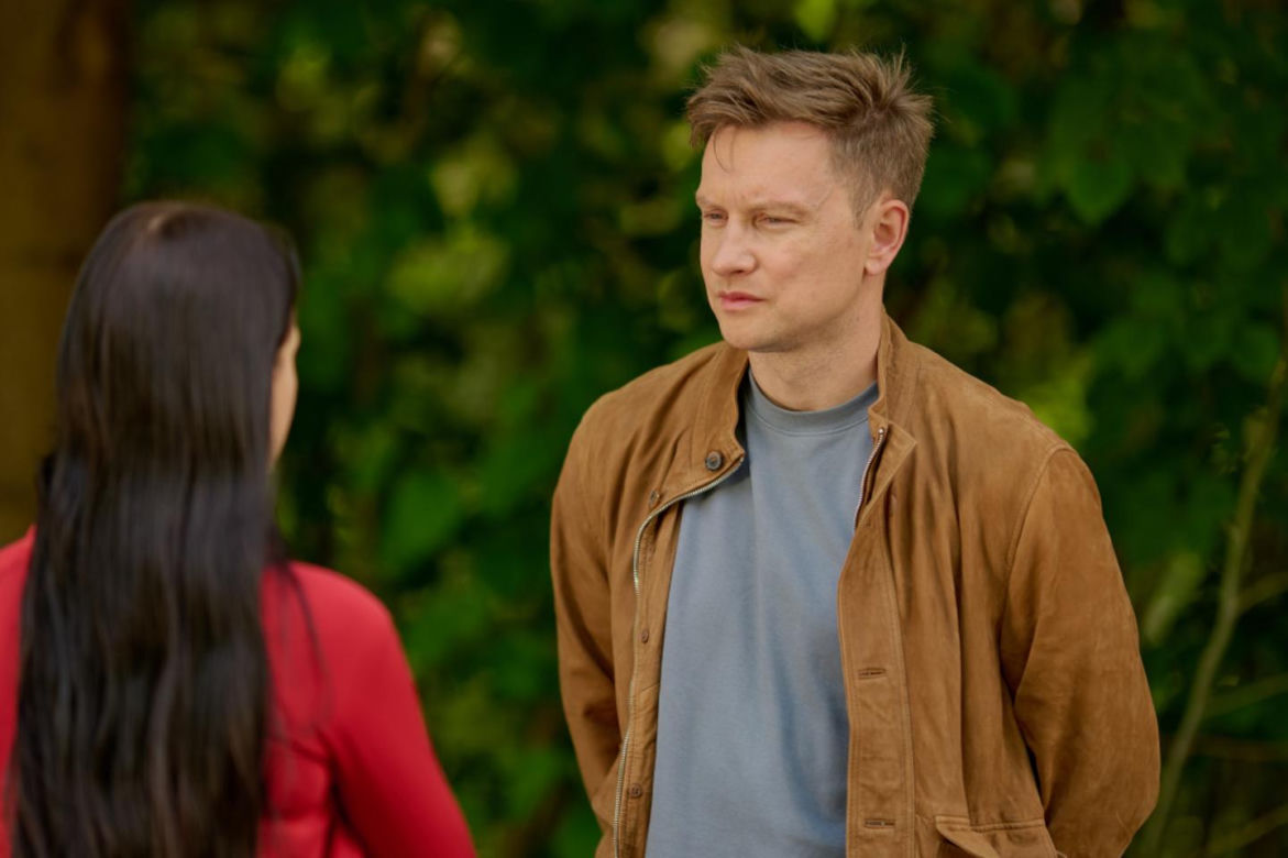 Na Wspólnej odc. 4076. Igor (Jakub Wesołowski), Julka (Maja Oświecińska)