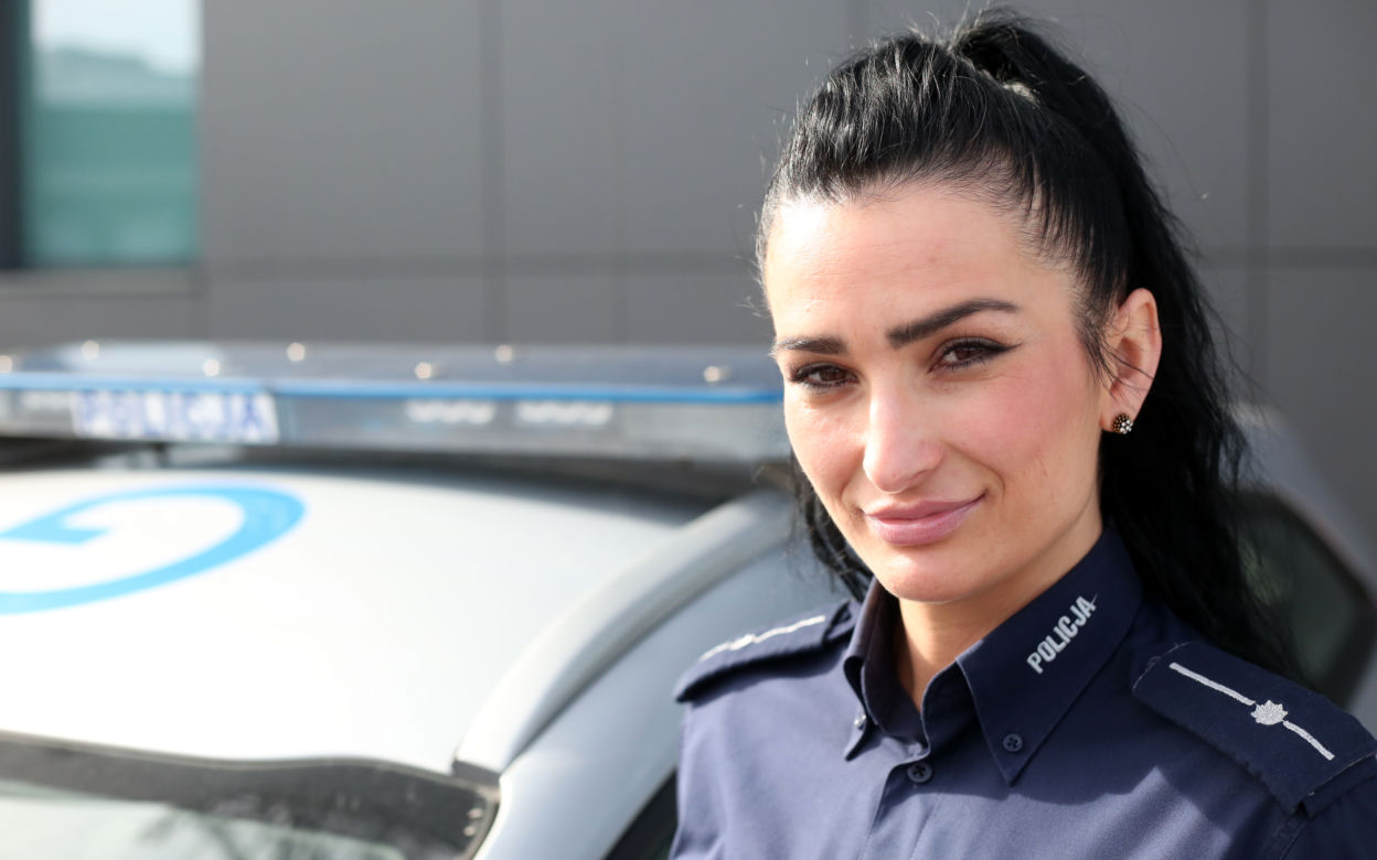 Te piękne i odważne kobiety służą w policji i dbają o bezpieczeństwo!