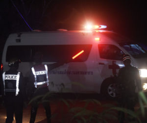akcja ratunkowa dzieci uwięzionych w jaskini w Tajlandii