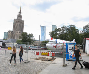 Samolot odleci spod Pałacu Kultury