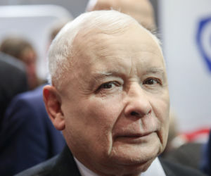 Prezes boi się podsłuchów