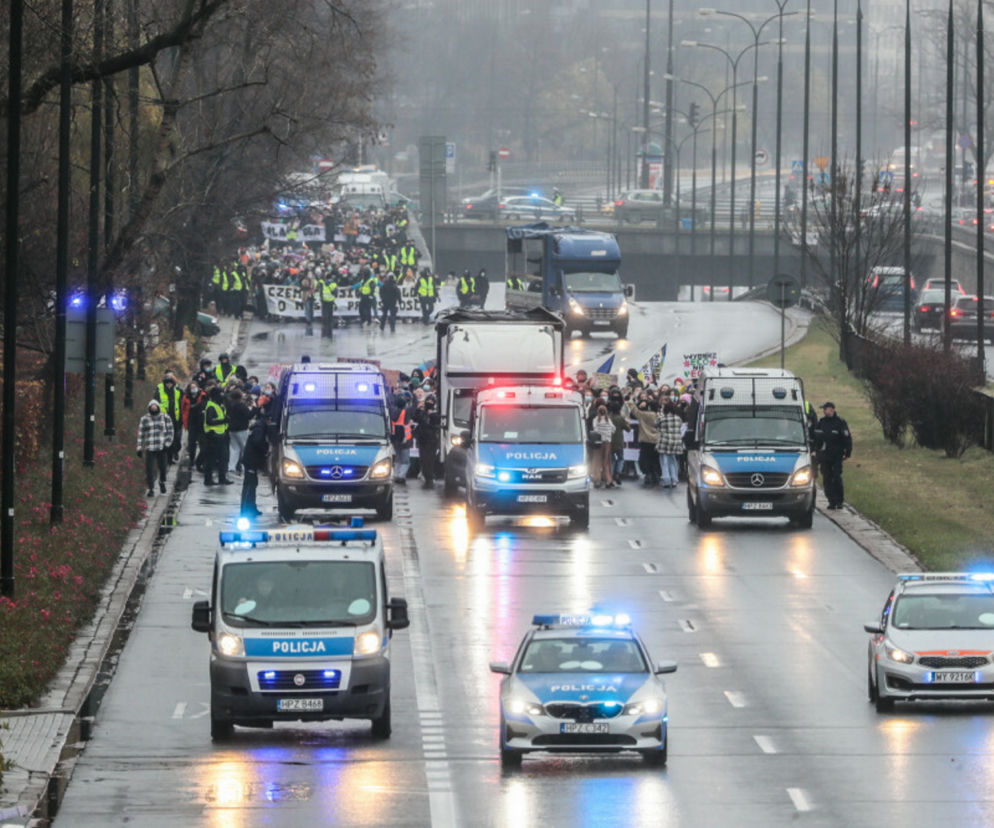 Ogromny paraliż w Warszawie. Gigantyczne korki, wszystko stoi
