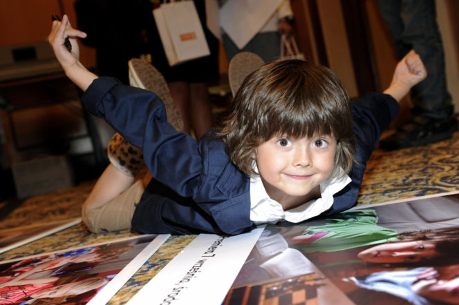 Mateusz Pawłowski jest dziś nie do poznania. Tak zmienił się Kacperek z serialu "Rodzinka.pl"