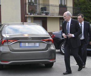 Politycy PiS jadą na wyjazdowe posiedzenie klubu