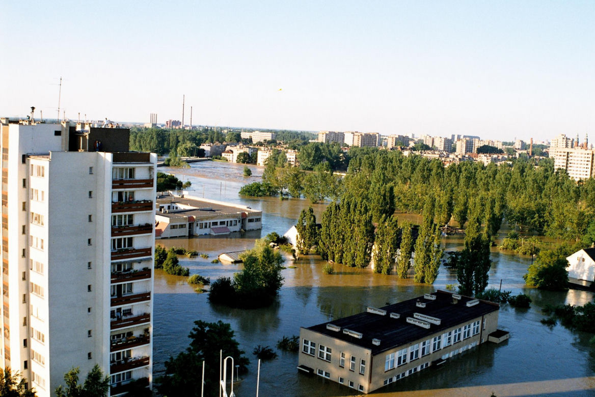 Powódź w Opolu. Powódź Tysiąclecia w 1997 r. [ARCHIWALNE ZDJĘCIA]