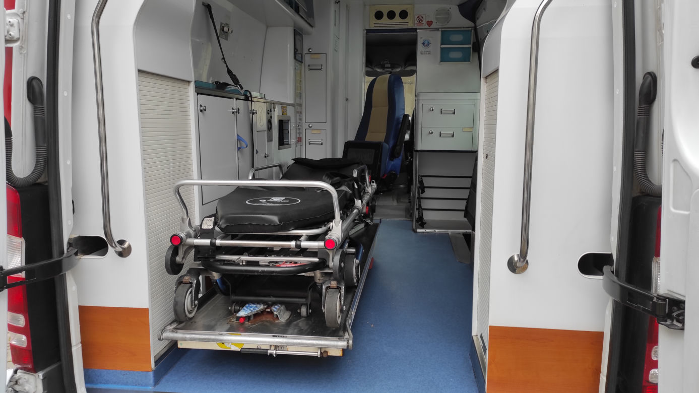 Przekazanie ambulansu dla Stowarzyszeniu Malta Służba Medyczna
