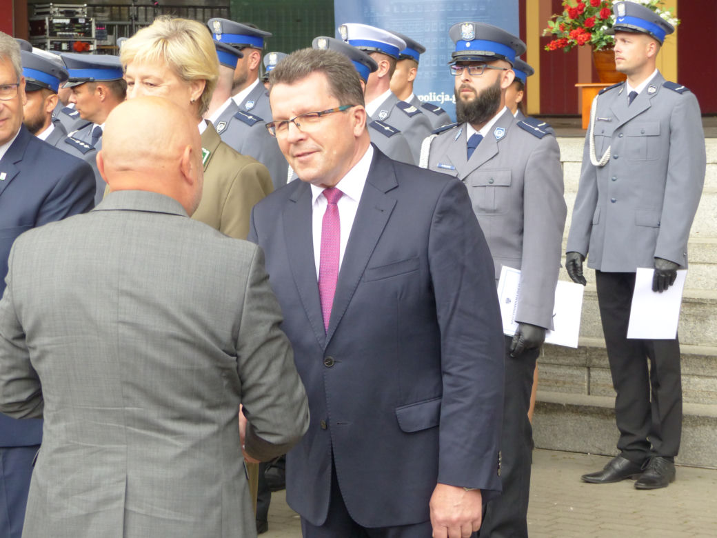 Awanse i odznaczenia
