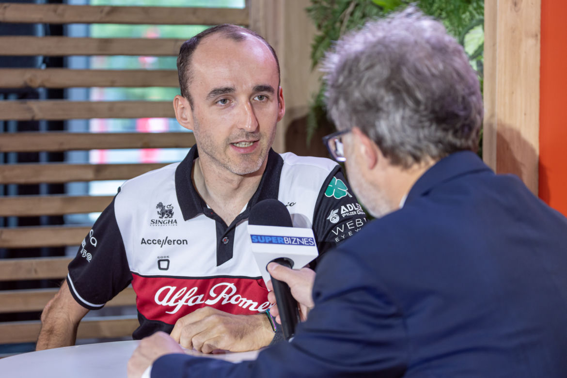 Robert Kubica: Ściganie się jest jak nałóg 