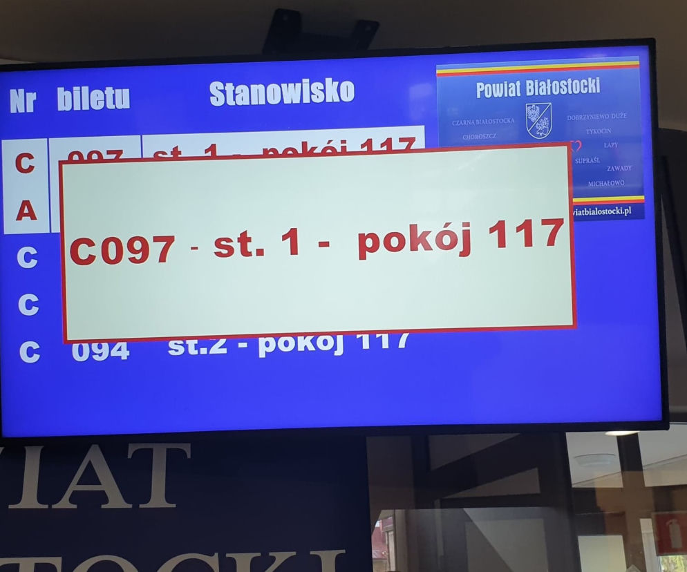 Białystok. W Wydziale Komunikacji Starostwa uruchomiono kolejkomat