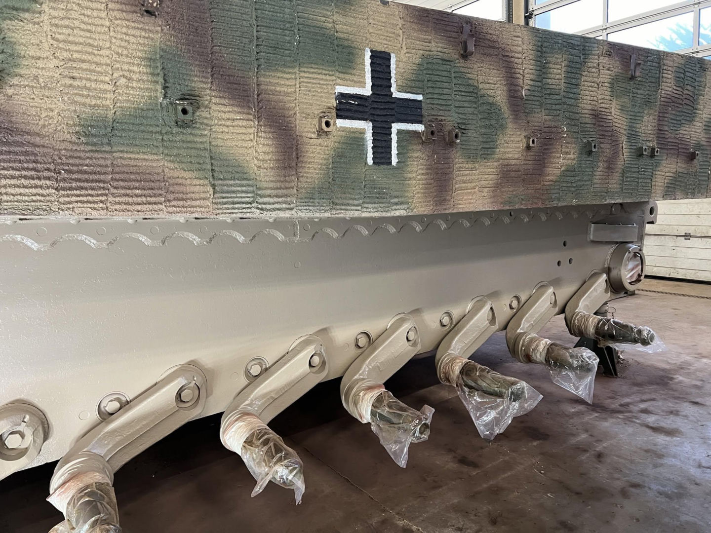 Od Waffen-SS do armii francuskiej. Czołg Tygrys I z Saumur znów jeździ