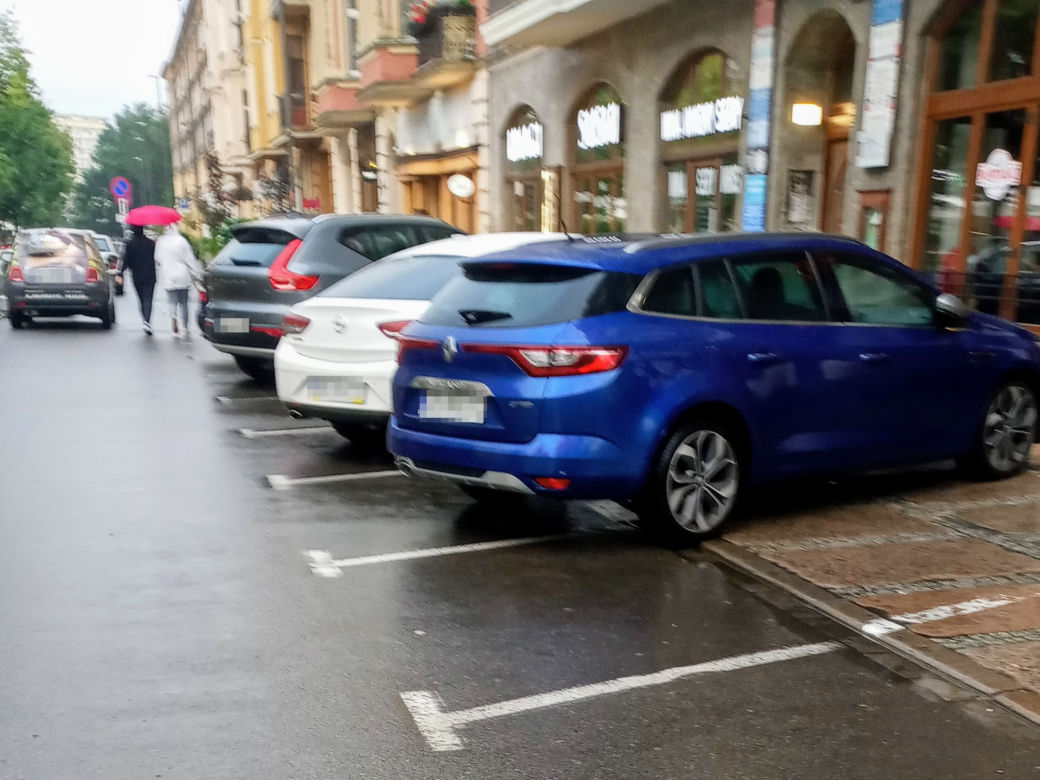 Parkowanie na alei Jana Pawła II