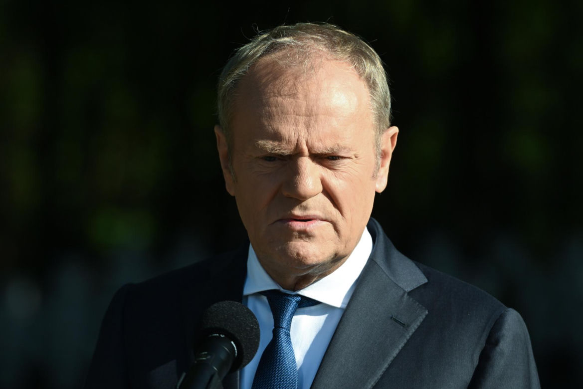 Donald Tusk stanowczo: "Musimy stać za polskimi żołnierzami"