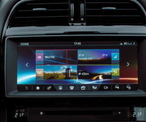 Jaguar F-Pace multimedia gif
