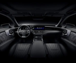 (2021) Lexus LS po liftingu