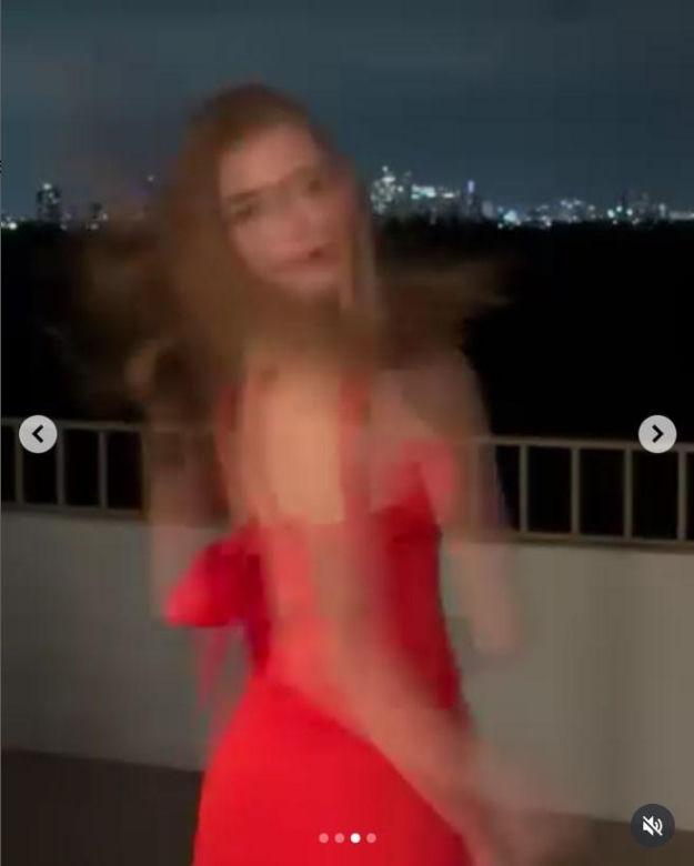 Córka Rubika pozuje w bikini. Ona ma dopiero 16 lat?