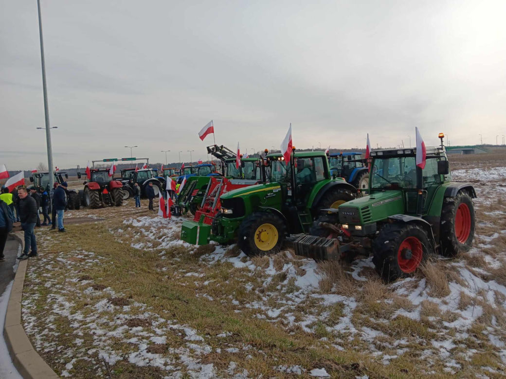 Protest rolników w Podlaskiem. Ciągniki blokują drogi w całym województwie! 