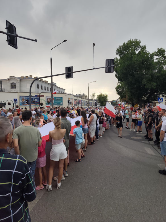 „Cześć i chwała bohaterom!”. Siedlczanie spotkali się w centrum miasta, by uczcić 82. rocznicę wybuchu Powstania Warszawskiego