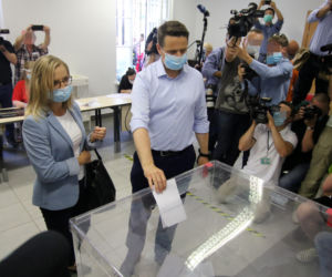 Wybory 2020 Rafał Trzaskowski i żona oddali głosy