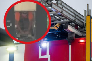Elektryk utknął w 40-metrowym szyldzie. Drabiny strażaków były za krótkie. Nagrał pożegnanie dla rodziny