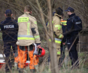 Potworna tragedia tuż przed świętami. 24-latek skoczył do wody, nie żyje
