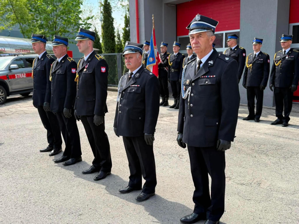 Uroczyste Obchody Dnia Strażaka w Starachowicach. Odznaczenia, awanse i wyróżnienia dla strażaków