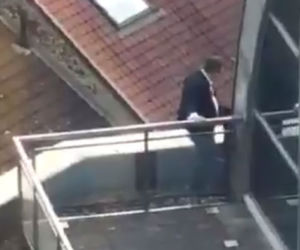 Europoseł Grzegorz Tobiszowski uwięziony na tarasie