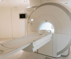 Rezonans odcinka kręgosłupa za 400 zł albo 710 zł