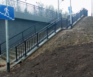 Strome schody przy ul. Arkońskiej