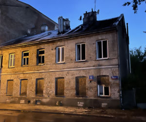 Pożar na Mińskiej. Kamienica płonęła jak pochodnia