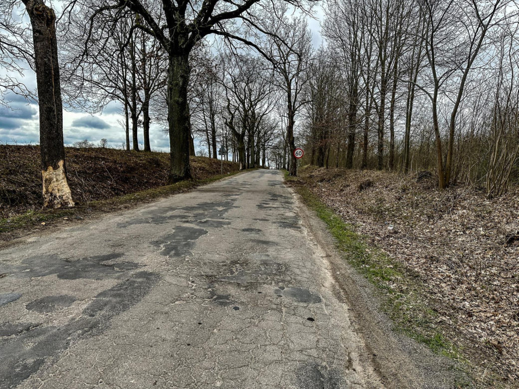 Mateusz znał tę drogę na pamięć. Jechał odwiedzić ojca. Zginął kilkaset metrów od domu