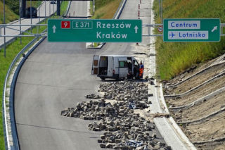 Drogowcy popracują w nocy. Ułożą asfalt na al. Wojska Polskiego i ul. Żółkiewskiego