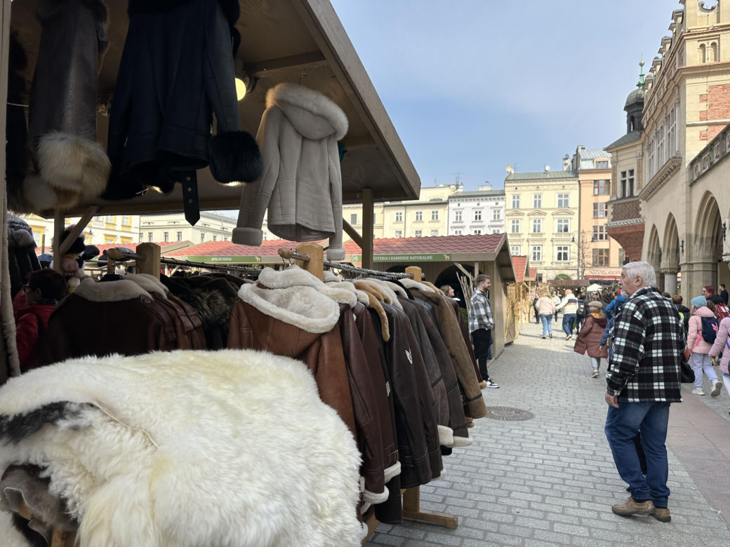 W Krakowie wystartował jarmark wielkanocny. Sprawdziliśmy tegoroczne ceny!