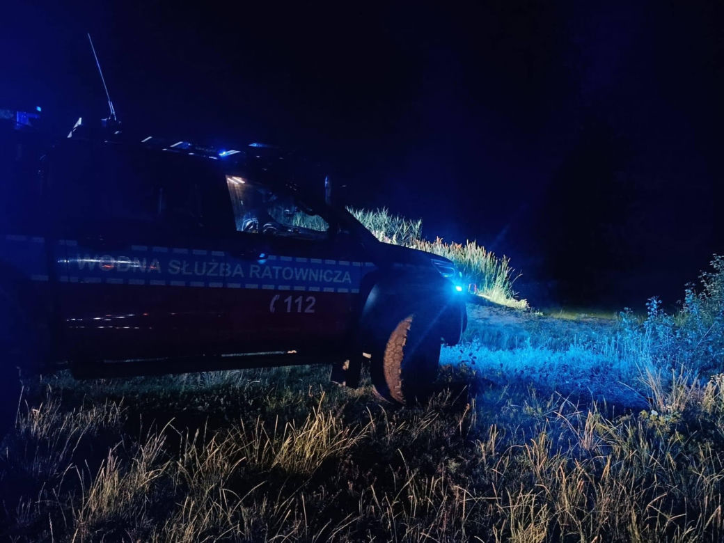 Akcja służb pod Wrocławiem. Ratownicy przeszukują jezioro Bajkał