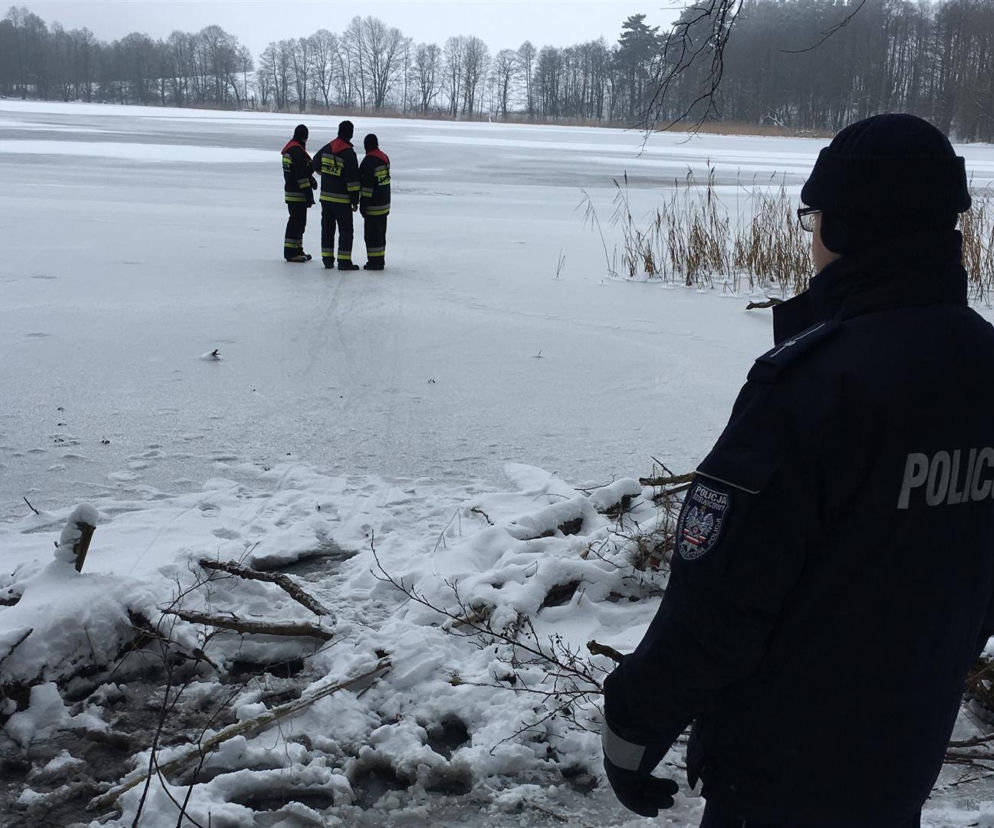 Nocny melanż na zamarzniętym stawie. Gdyby nie policjanci, chwilę później zginęłyby trzy dziewczyny