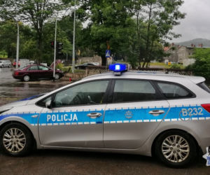 13-latek rozwalił Audi A4 w Sobięcinie! Ukradł auto sąsiadce!