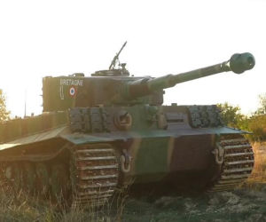 Od Waffen-SS do armii francuskiej. Czołg Tygrys I z Saumur znów jeździ
