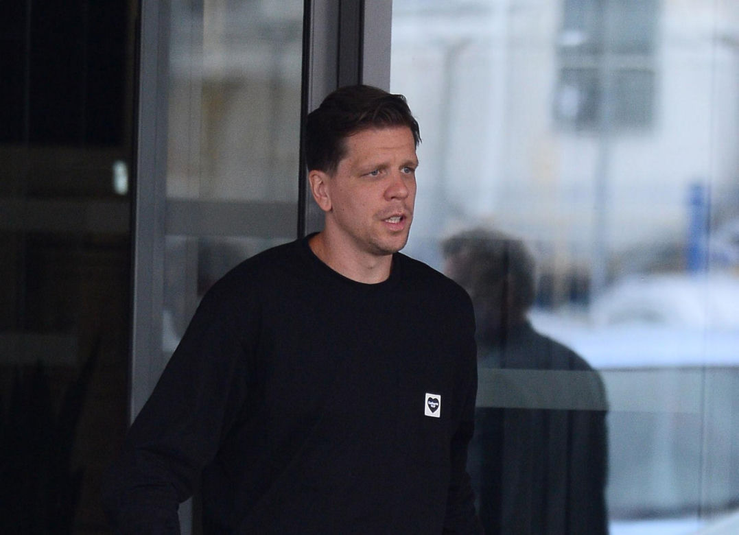 Wojciech Szczęsny przyleciał na premierę
