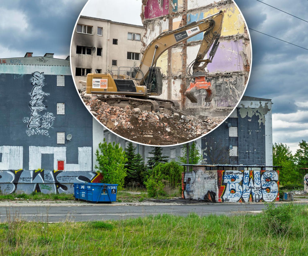 Zniszczone bloki na Dudziarskiej z graffiti. Na miniaturze koparka burząca budynek. O rozbiórce osiedla czytaj w SE.